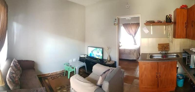 1 Bedroom Property for Sale in Kannoniers Park North West